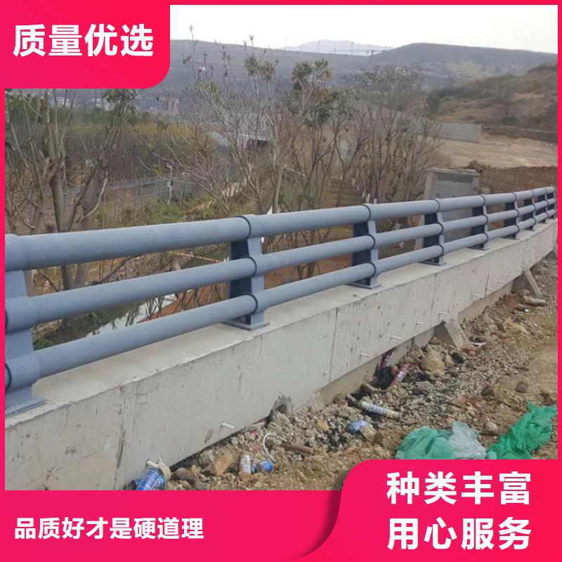 静电喷塑护栏木纹转印护栏厂家质量优价格低当地供应商