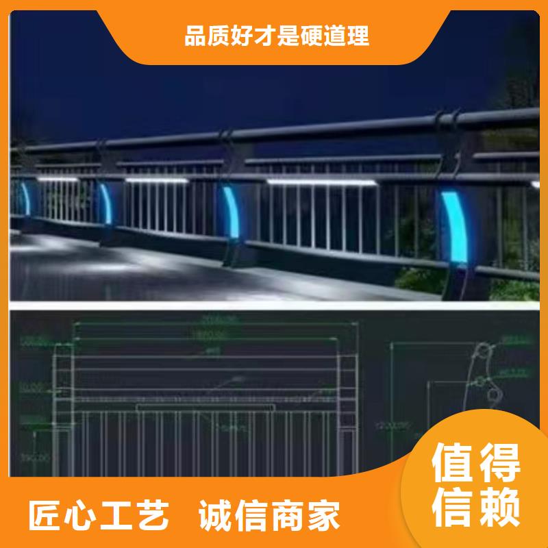 道路桥梁防撞护栏镀锌波形护栏用心经营出货及时